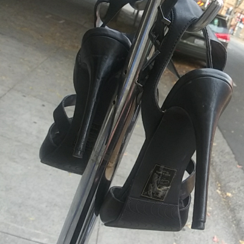 IZABELLA RUE HEELS - Picture 7 of 8
